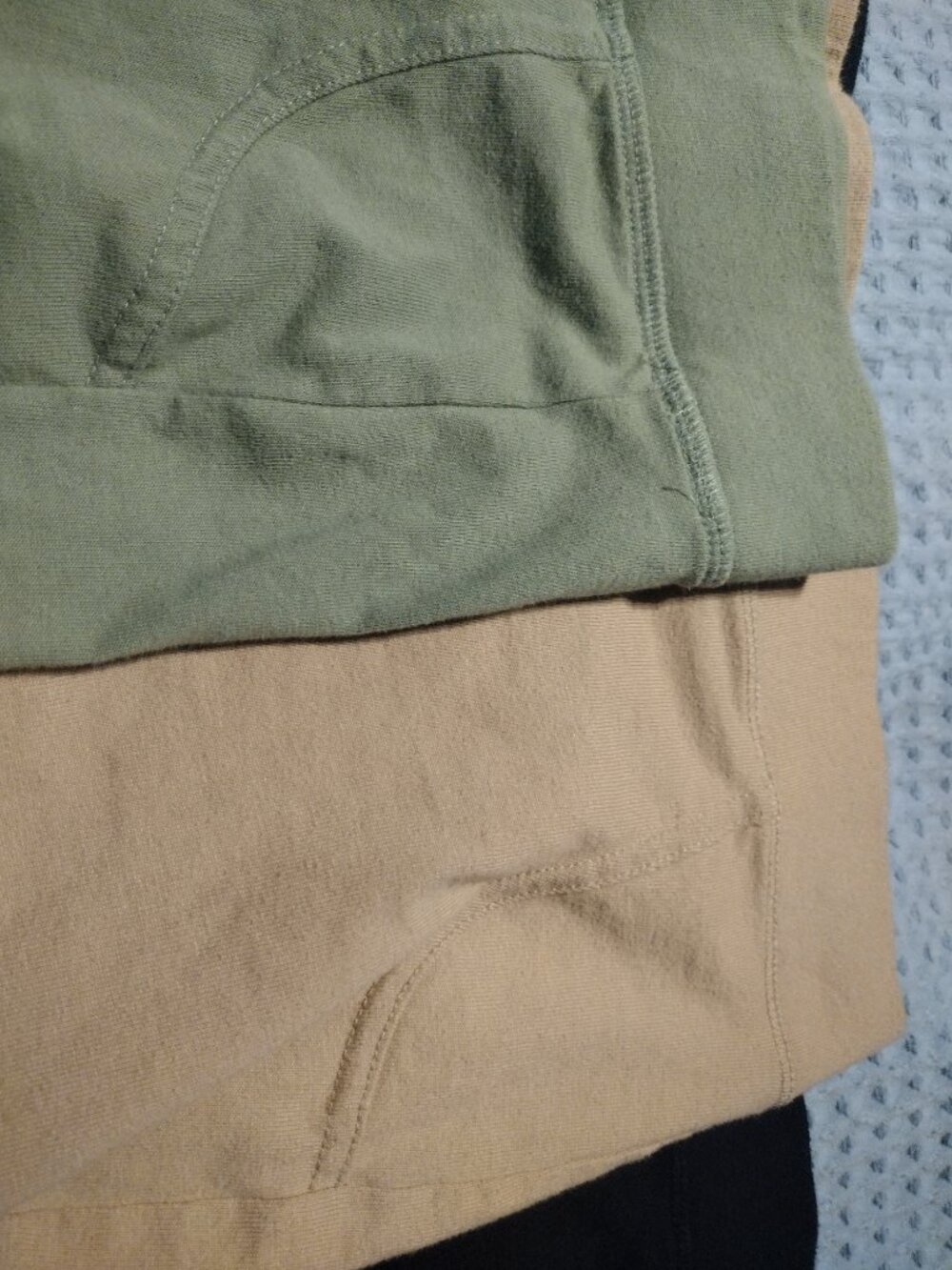 Short set - Picture 3 of 4